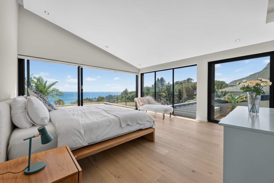 5 Bedroom Property for Sale in Camps Bay Western Cape